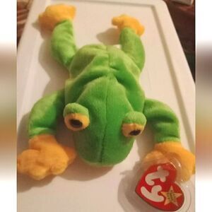 1997 Retired **RARE** Smoochy The Frog TY Beanie Baby- *MWMT* ERRORS